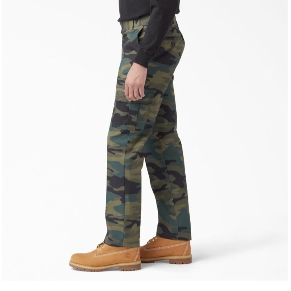 NWT Dickies Men's Cargo Camo Pants - Slim Fit Straight Leg (36x32) Flex Fabric - Picture 3 of 13